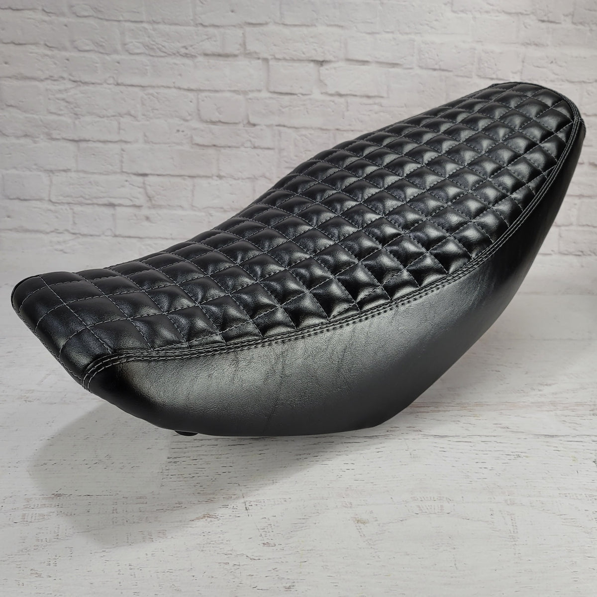 Honda Navi Off Grid black grid stitch seat cover