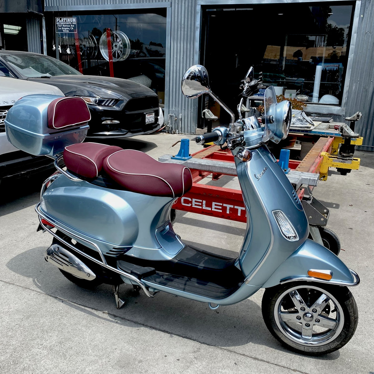 Vespa LXV merlot seat cover and backrest set