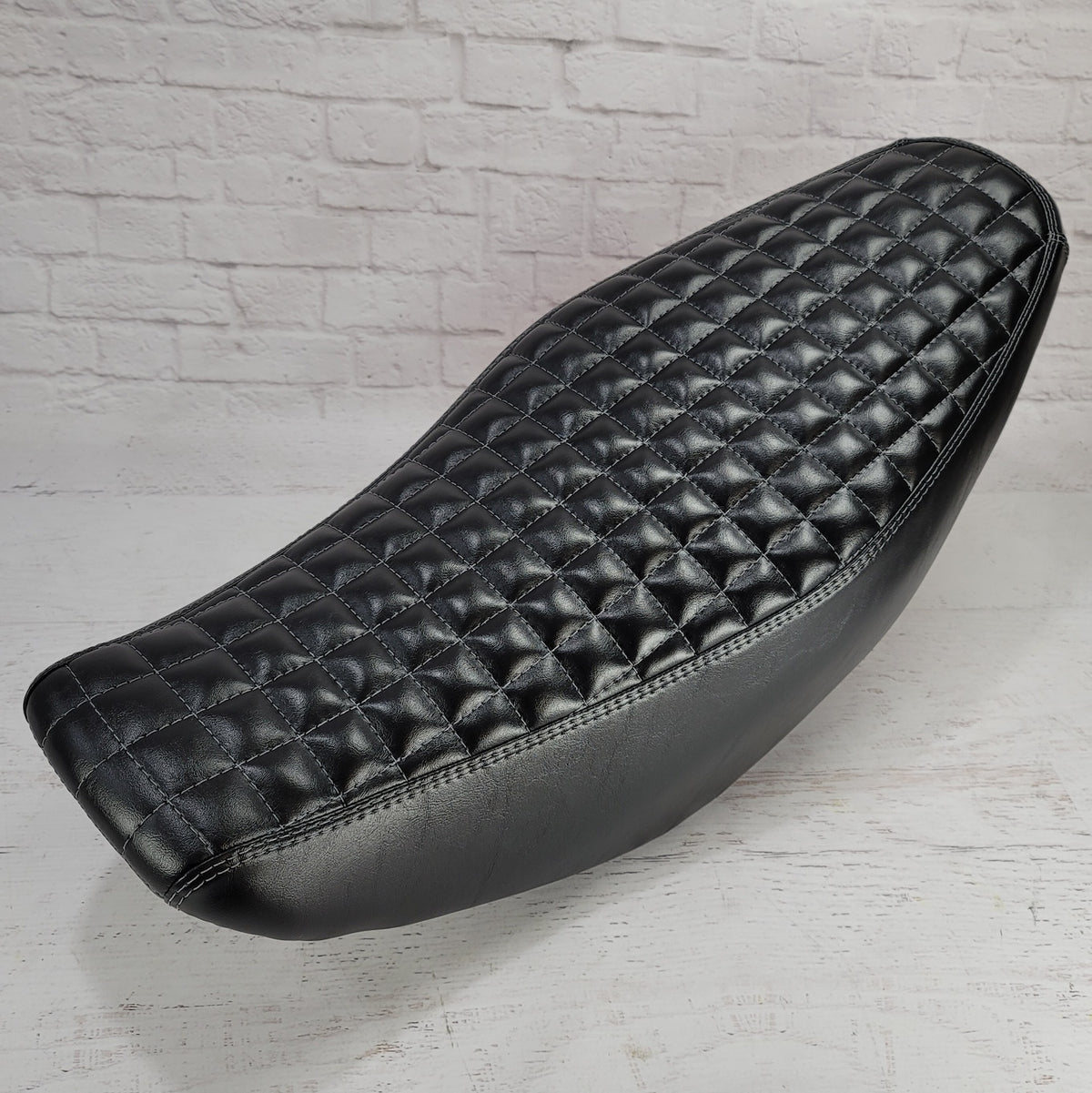 Honda Navi Off Grid black grid stitch seat cover