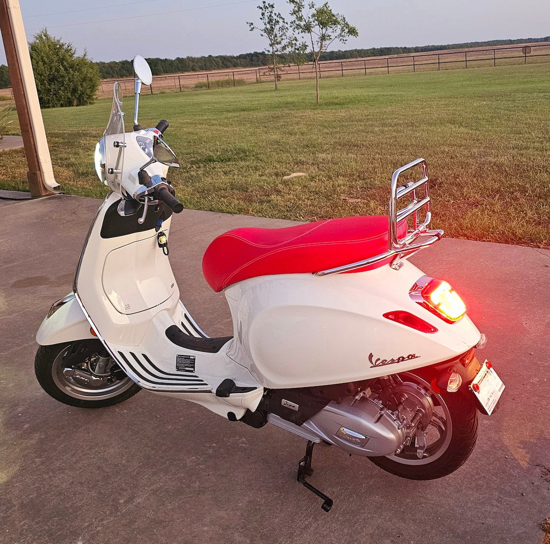 Vespa Primavera Sprint Seat Cover Matte Red