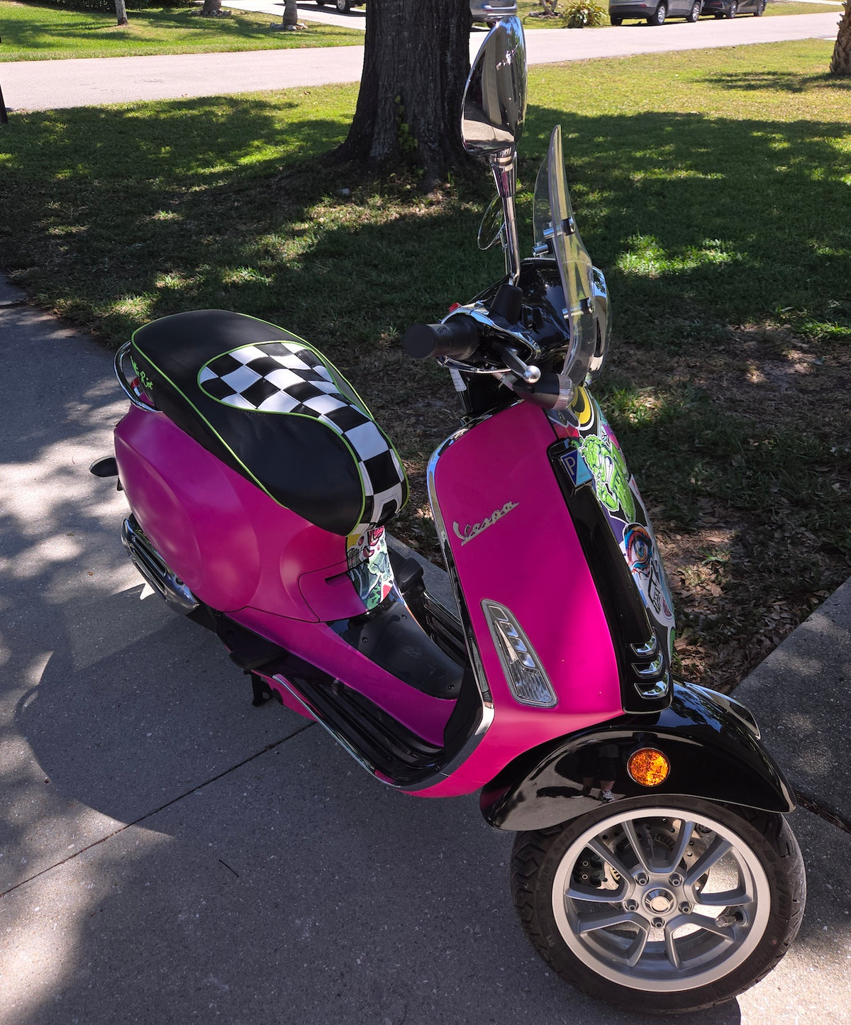 Vespa Sprint / Primavera Checker Seat Cover with Piping by Cheeky Seats